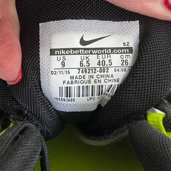 Nike Air Max 2015 Running Shoes Men’s Size 9 Black Gray Volt 749212-002 Workout - Picture 6 of 9